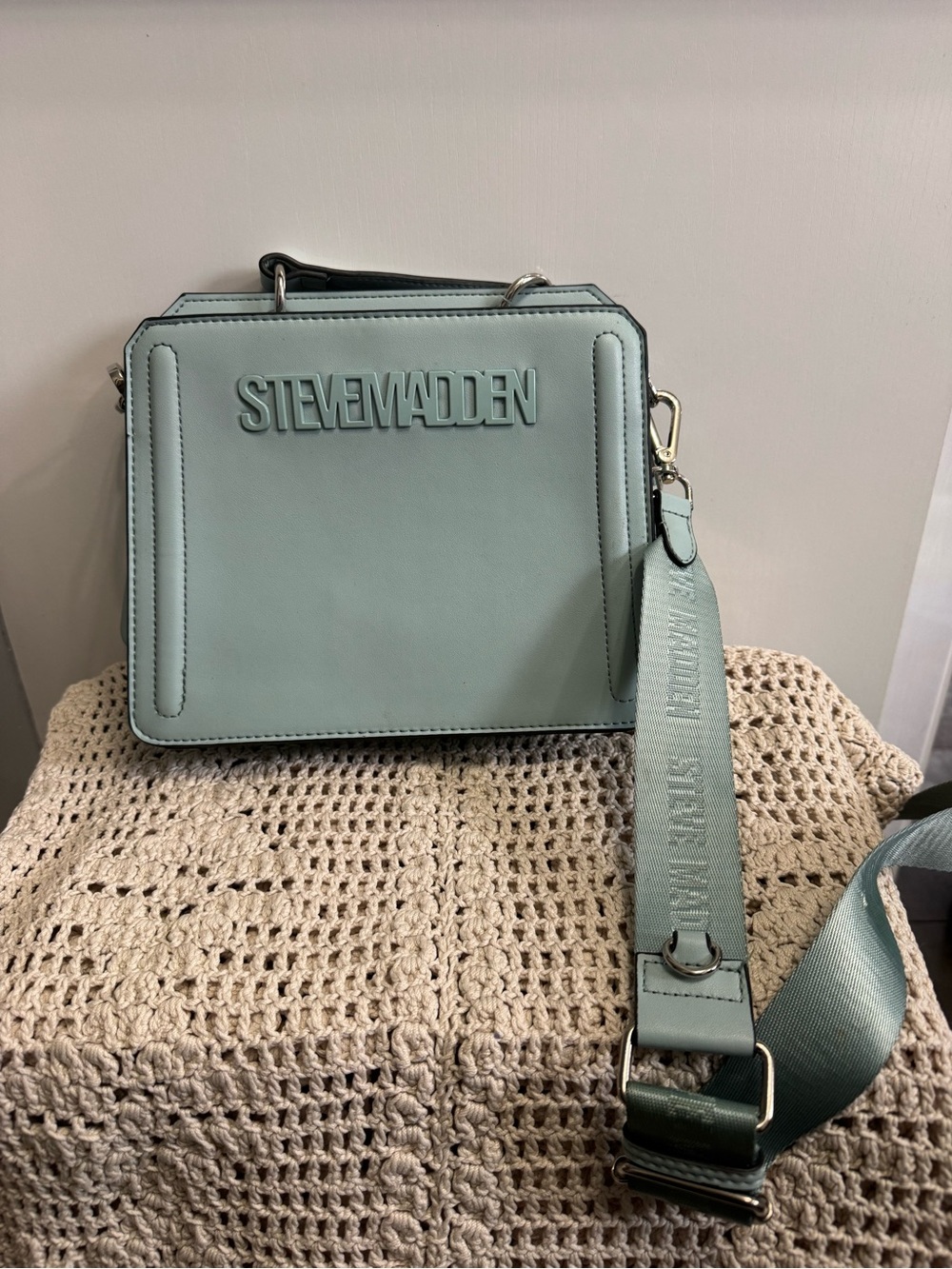 Steve Madden Bevelyn Purse Tiffany Blue